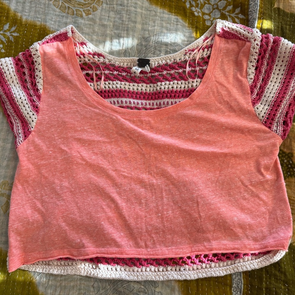 We The Free: Free People Crop Top Pale Coral Heather,Tea Rose & White Size M GUC